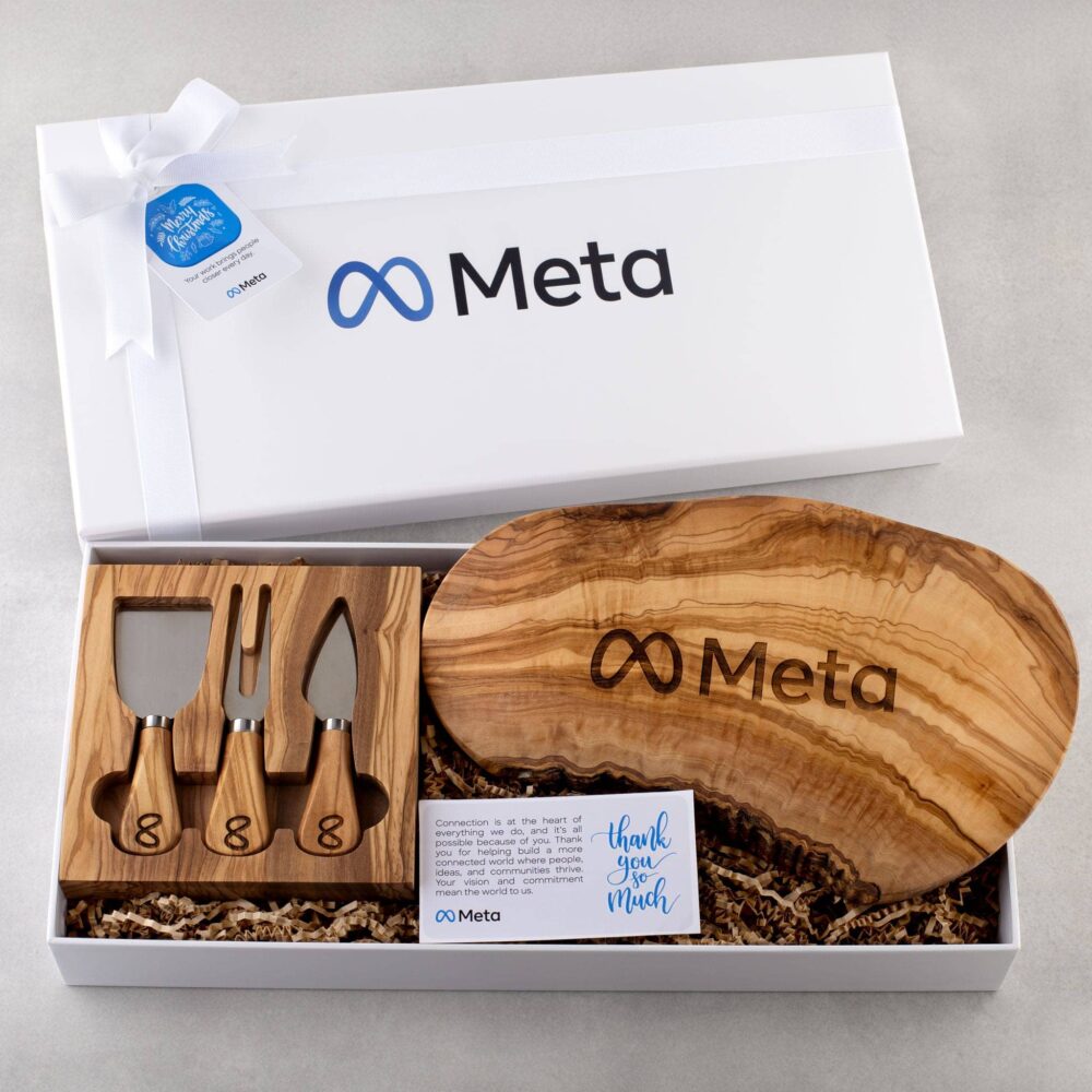 Corporate Cutting boards with custom boxes for Meta